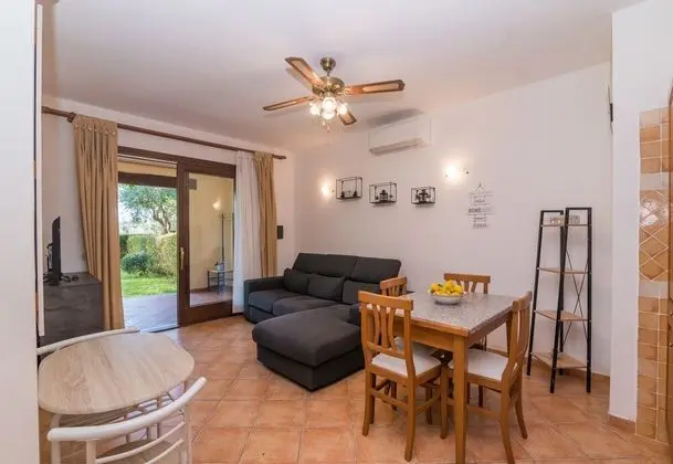 Standard Apart Daire, Birden Çok Yatak, Bahçeli (Il Borgo B/3 700Mt From The Beach)