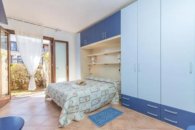 Family Apart Daire, Birden Çok Yatak (Il Borgo Cirri 700 MT From The Beach)