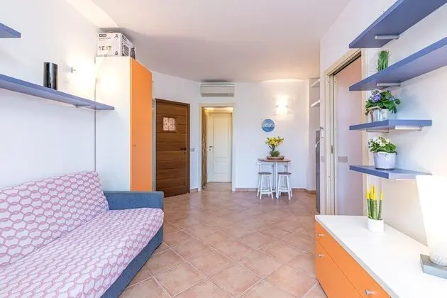 Family Apart Daire, Birden Çok Yatak (Il Borgo Cirri 700 MT From The Beach)