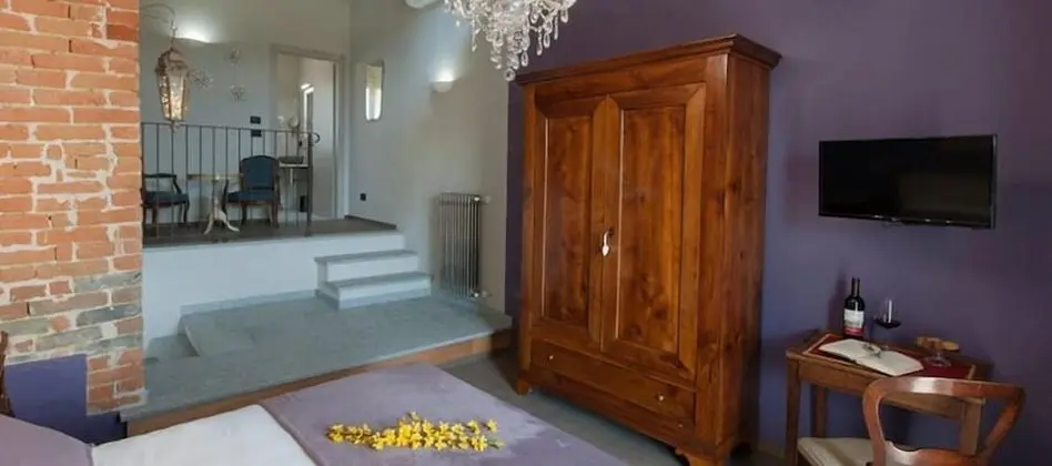 Tek Büyük Yataklı Oda (Castagno)