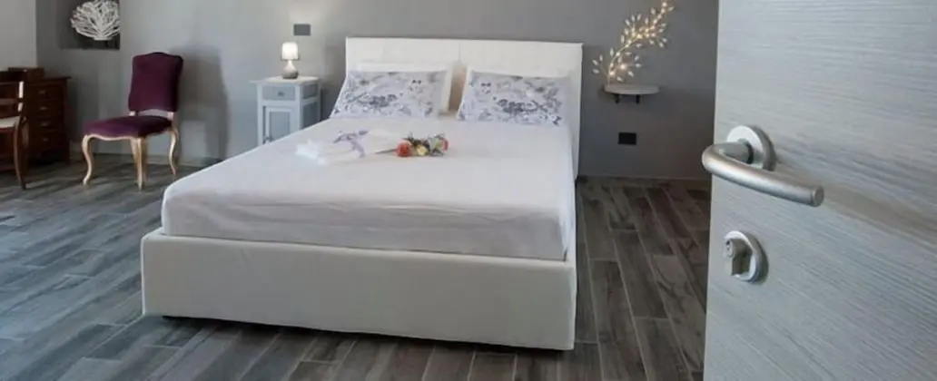 Tek Büyük Yataklı Oda (Salice)