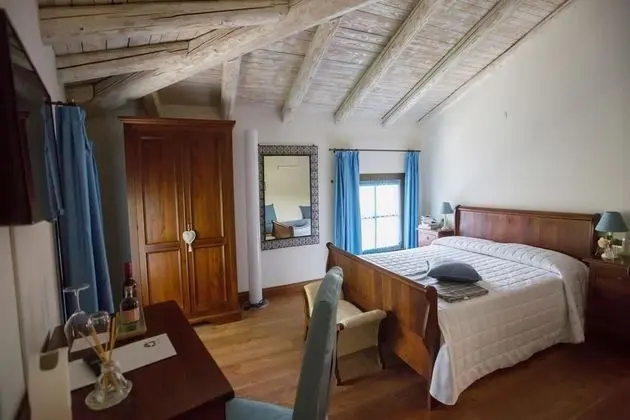 Junior Süit, 1 Büyük (Queen) Boy Yatak ve Çekyat, Sigara İçilmez, Bahçe Manzaralı