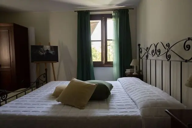 Junior Süit, 1 Büyük (Queen) Boy Yatak ve Çekyat, Sigara İçilmez, Bahçe Manzaralı