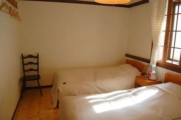 Economy Oda (Wood Room, Petite)