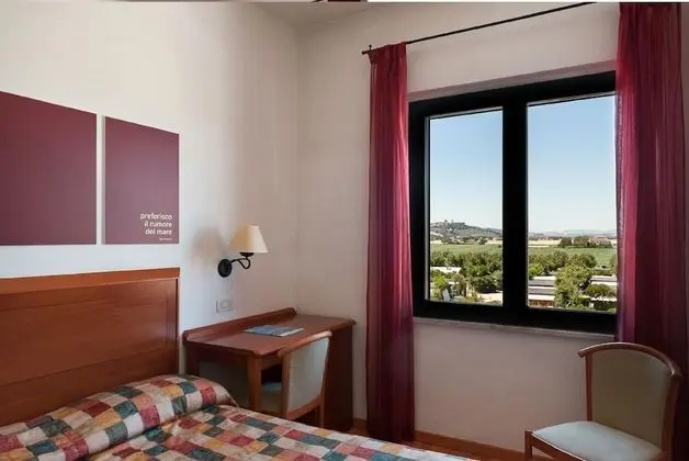 Economy Üç Kişilik Oda