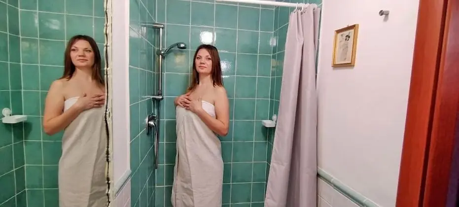 Üç Kişilik Oda
