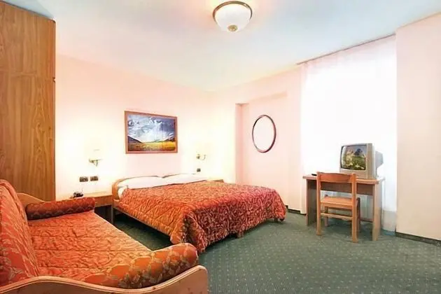 Classic Dört Kişilik Oda