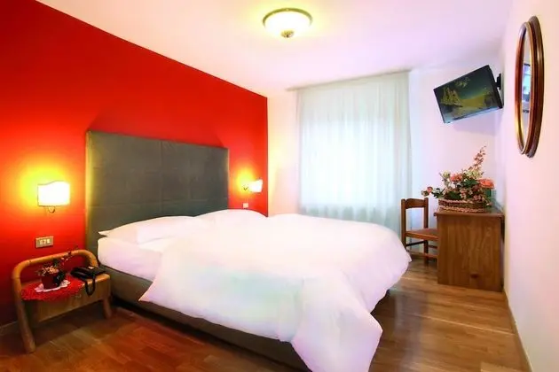 Classic Tek Büyük veya İki Ayrı Yataklı Oda