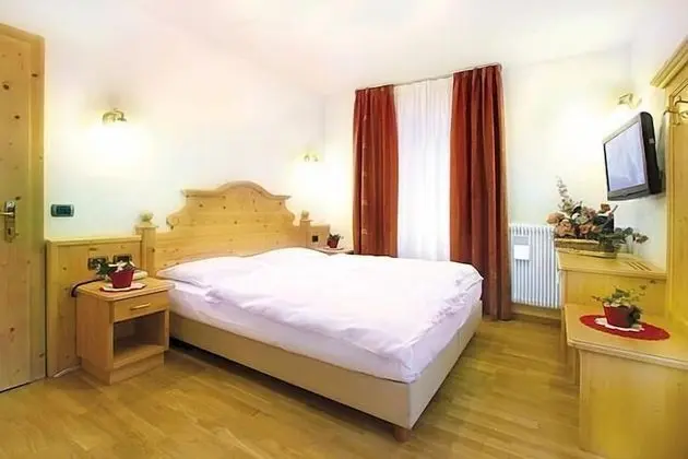 Classic Tek Büyük veya İki Ayrı Yataklı Oda