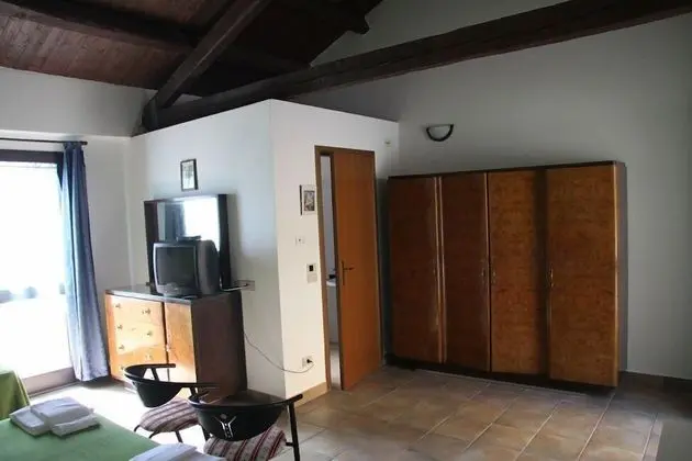 Dört Kişilik Oda, Sigara İçilmez