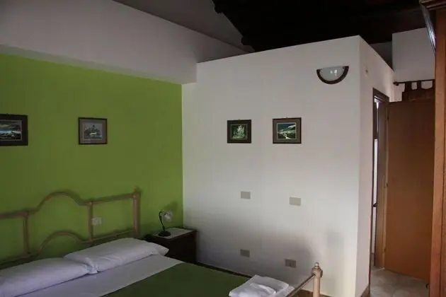 Tek Büyük Yataklı Oda, 1 Büyük (Queen) Boy Yatak, Sigara İçilmez