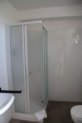 Tek Büyük Yataklı Oda, 1 Büyük (Queen) Boy Yatak, Sigara İçilmez