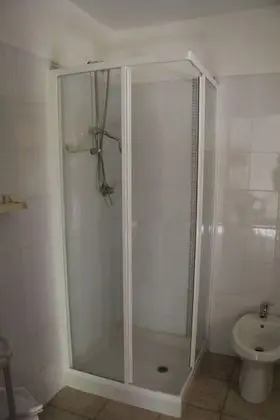 Tek Büyük Yataklı Oda, 1 Büyük (Queen) Boy Yatak, Sigara İçilmez