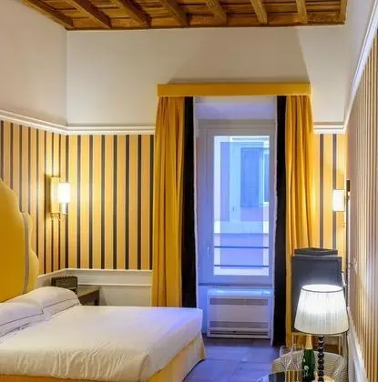 Classic Tek Büyük Yataklı Oda