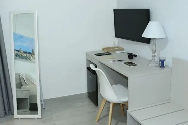 Comfort Tek Büyük veya İki Ayrı Yataklı Oda, Balkon