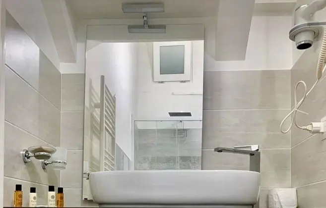 Comfort Tek Büyük veya İki Ayrı Yataklı Oda, Balkon