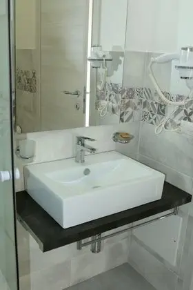 Deluxe Tek Büyük veya İki Ayrı Yataklı Oda, Balkon