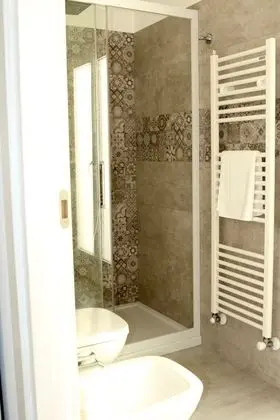 Exclusive Tek Büyük Yataklı Oda