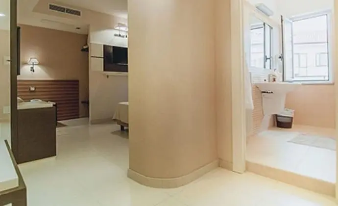 Tek Büyük veya İki Ayrı Yataklı Oda