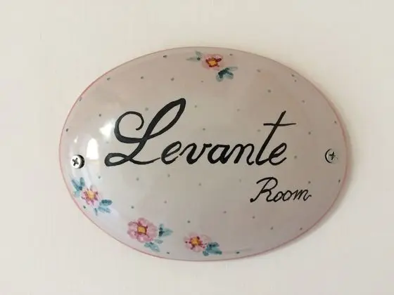 Basic Üç Kişilik Oda