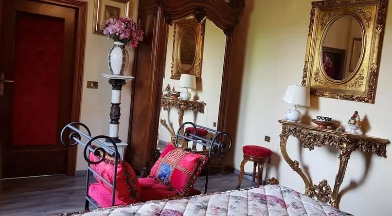 Süit, Dağ Manzaralı (Venezia)