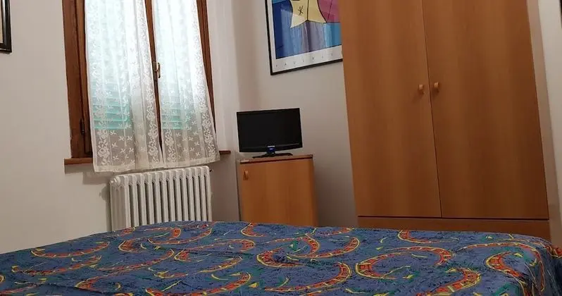 Tek Büyük Yataklı Oda (Montemignaio)