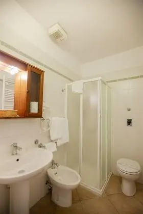 Standard Üç Kişilik Oda