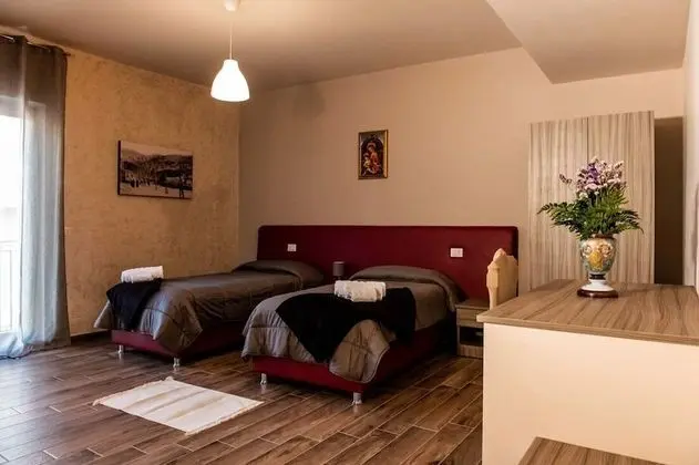 Deluxe Üç Kişilik Oda, Balkon