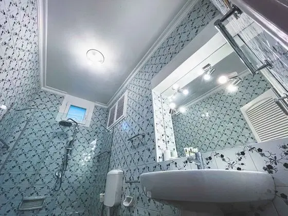 Standard Tek Büyük Yataklı Oda, Havuz Manzaralı