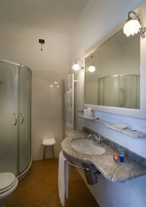 Basic Üç Kişilik Oda, Engellilere Uygun