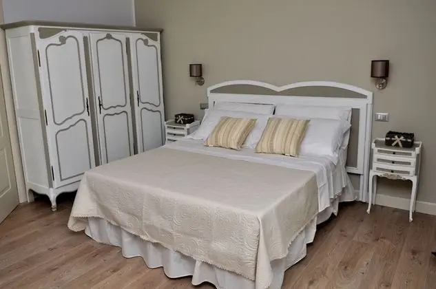 Luxury Tek Büyük Yataklı Oda