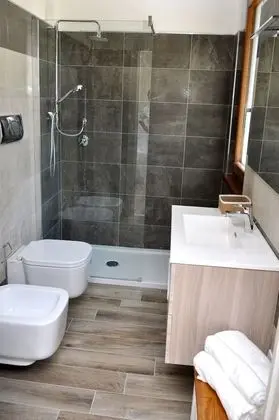 Luxury Tek Büyük Yataklı Oda