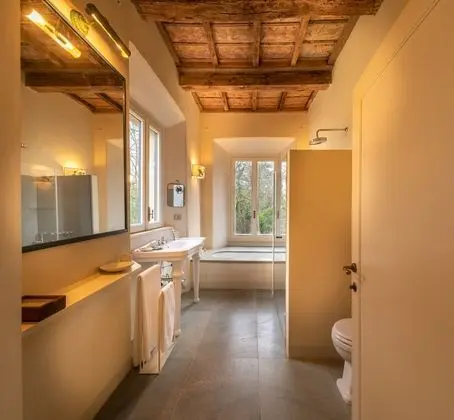 Presidential Süit, Havuz Manzaralı