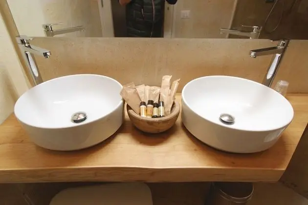 Comfort Dört Kişilik Oda, Banyolu/Duşlu