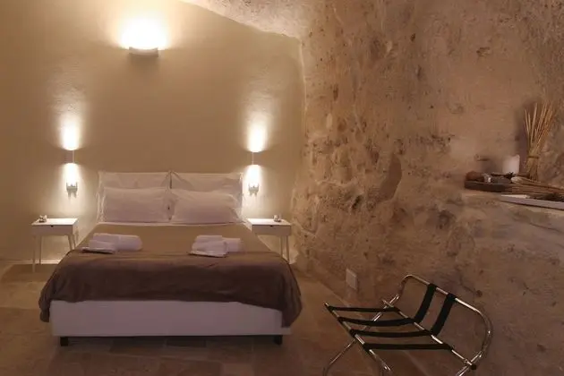 Standard Üç Kişilik Oda, Banyolu/Duşlu