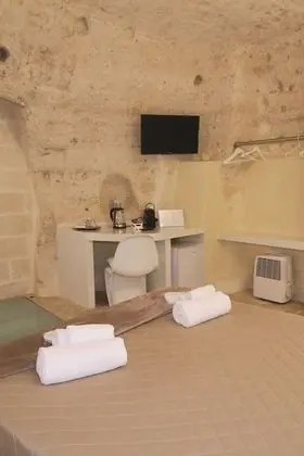 Standard Üç Kişilik Oda, Banyolu/Duşlu