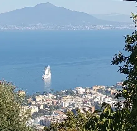 Tek Büyük Yataklı Oda, Balkon, Deniz Manzaralı