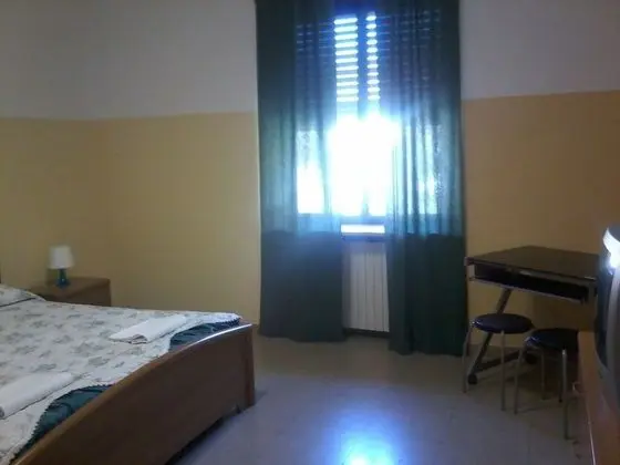 Tek Büyük Yataklı Oda