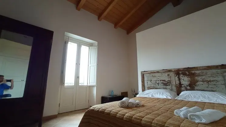 Basic Tek Büyük Yataklı Oda