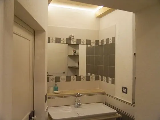 Basic Tek Büyük Yataklı Oda