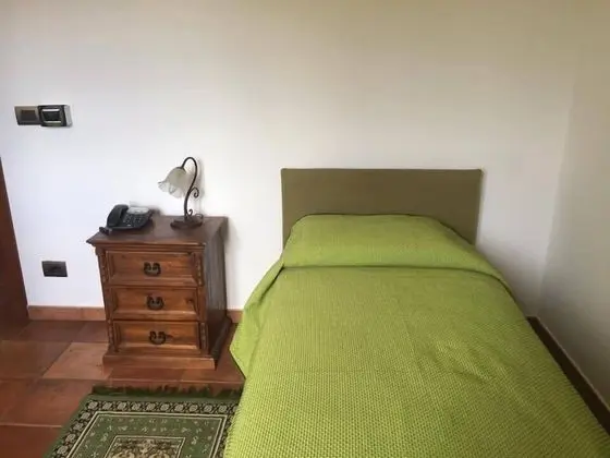 İki Ayrı Yataklı Oda, 2 Tek Kişilik Yatak, Bahçe Manzaralı