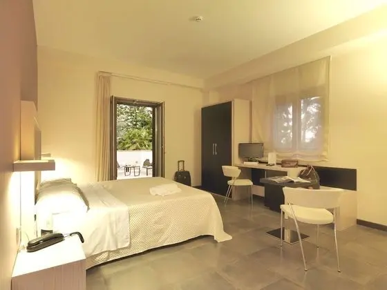 Superior Tek Büyük veya İki Ayrı Yataklı Oda