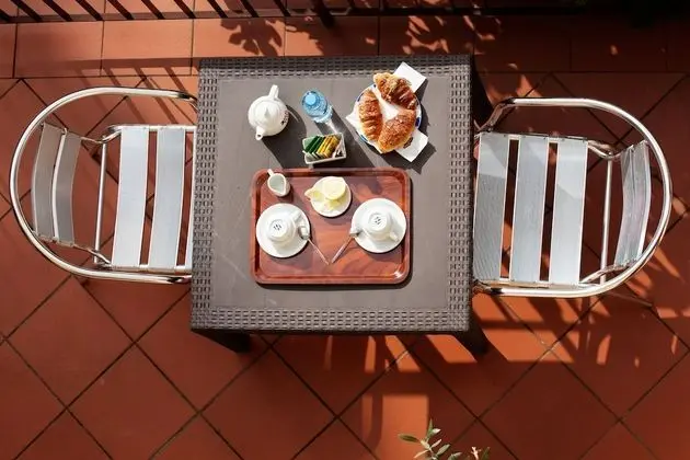 Tek Büyük Yataklı Oda, Balkon