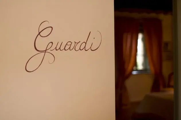 Standard Süit (Guardi)