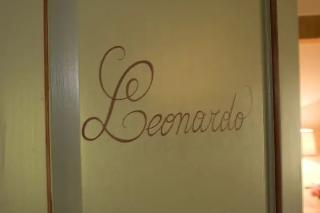 Standard Süit (Leonardo)