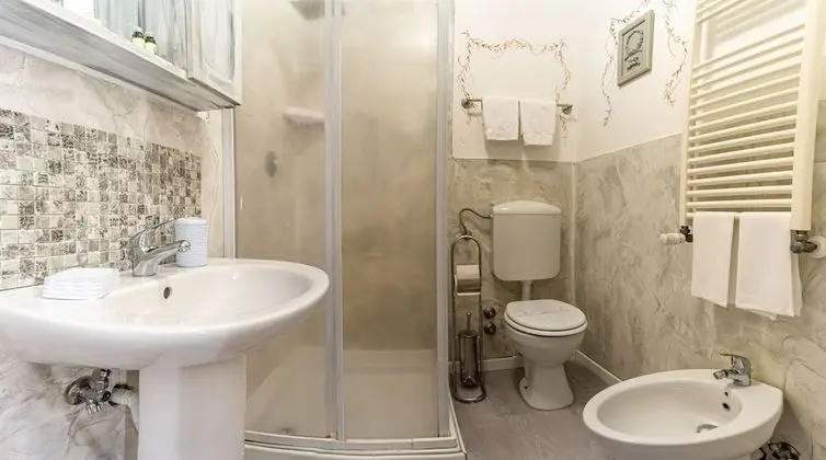 Basic Tek Büyük Yataklı Oda, 1 Yatak Odası (Torre Ficarelli)