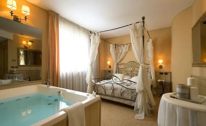 Süit, 1 Çift Kişilik Yatak