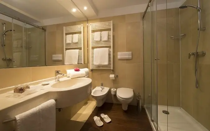 Superior Tek Büyük Yataklı Oda, 1 Çift Kişilik veya 2 Tek Kişilik Yatak