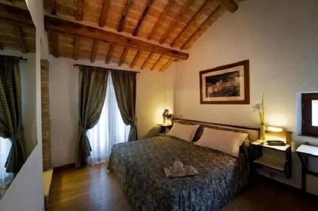 Tek Büyük veya İki Ayrı Yataklı Oda