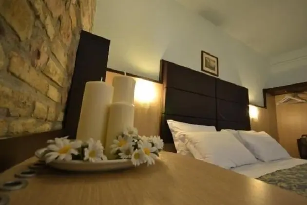 Tek Büyük veya İki Ayrı Yataklı Oda